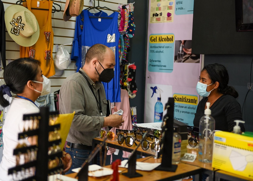 Realiza ayuntamiento operativo de ordenamiento comercial en Araucarias