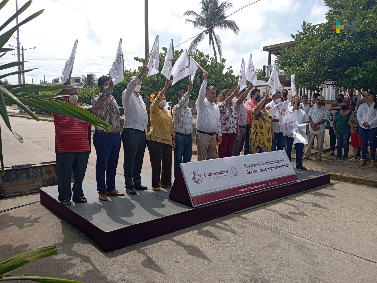 Diez puntos de rehabilitación en calles de Coatzacoalcos comienzan simultáneamente