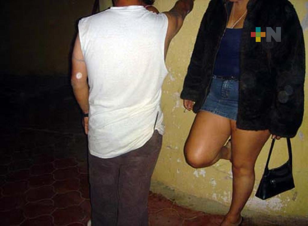 Crisis y pandemia afecta comercio sexual en Coatzacoalcos
