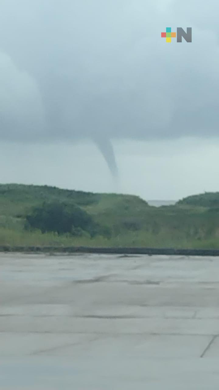 Tromba marina afecta a Coatzacoalcos