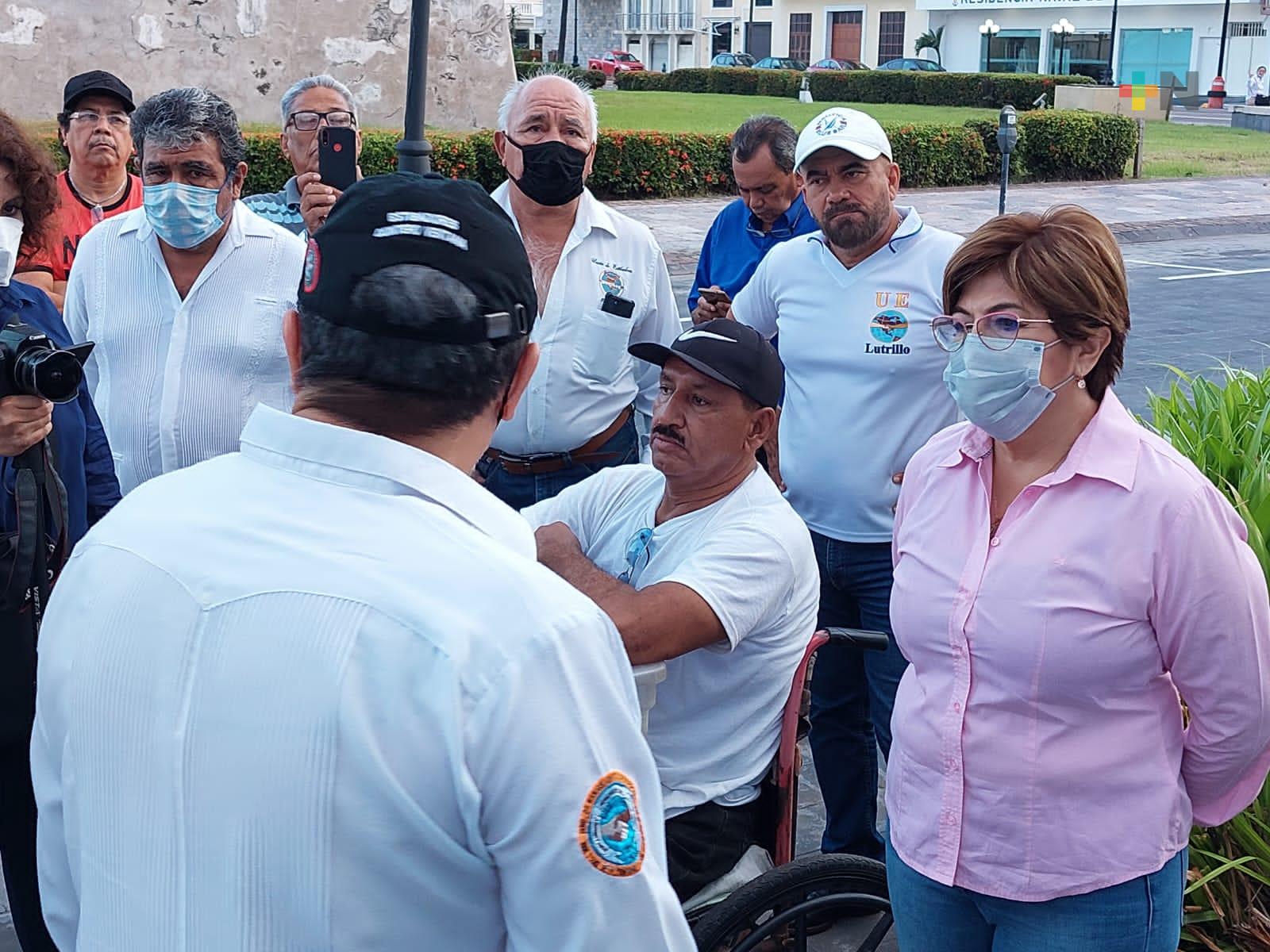 Exhorta Hernández Espejo solución a problemas de trabajadores portuarios