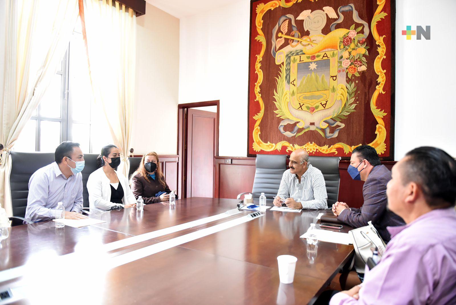 Refrenda alcalde xalapeño compromiso para fortalecer a la CMAS