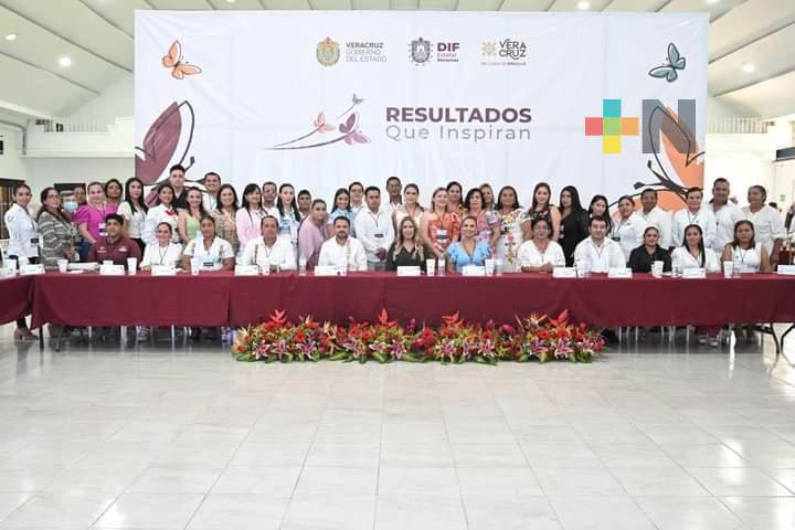 Cumbre de presidentas del DIF de la Cuenca y Los Tuxtlas