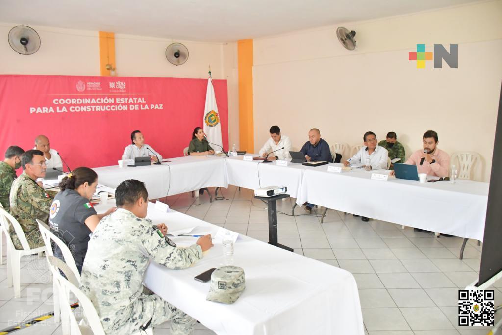 Sesiona Mesa de Construcción de la Paz, en Acayucan