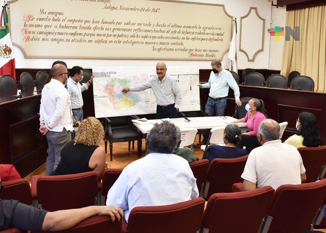 Atiende Ayuntamiento a vecinos de colonias en zona noroeste