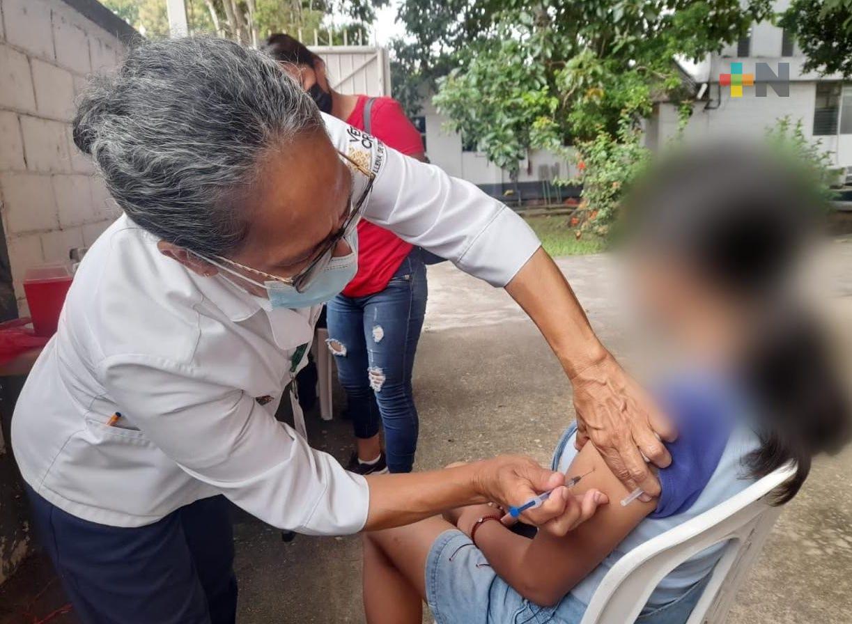 Desarrolla Secretaría de Salud jornadas de vacunación contra Covid-19 en la zona sur