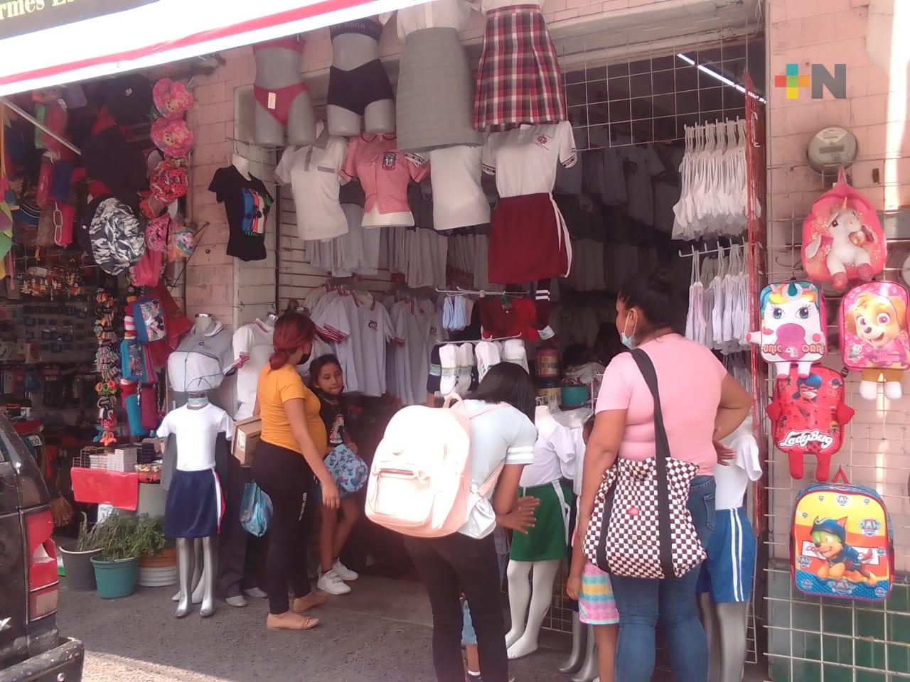 Reportan bajas ventas locatarios de Tuxpan