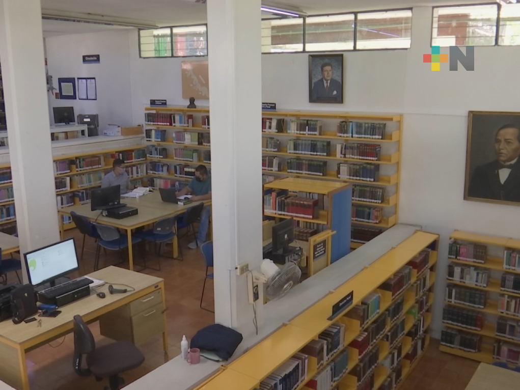 Biblioteca de la Facultad de Derecho de la UV posee un acervo de más de 15 mil ejemplares