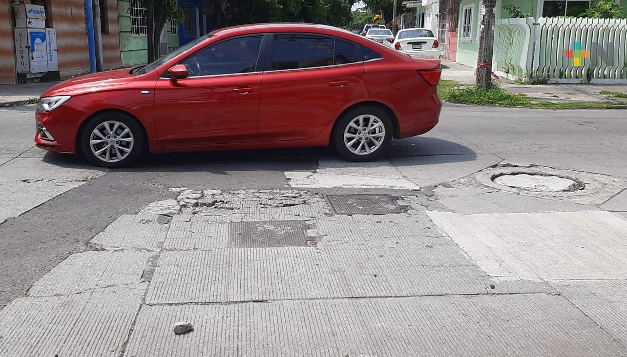 En pésimas condiciones calles colindantes entre Veracruz y Boca del Río