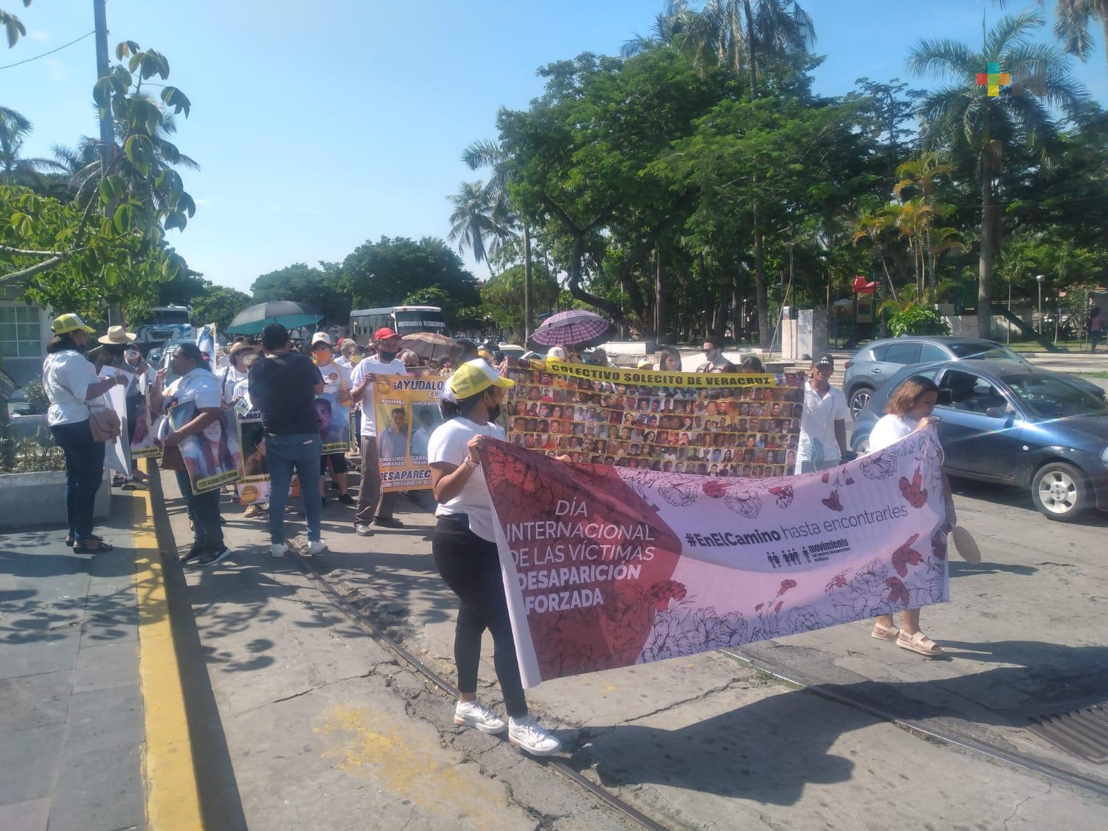 Con una marcha conmemoran el Día Internacional de las Víctimas de Desaparición Forzada