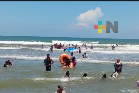 Arriban turistas de diferentes estados del país a Costa Esmeralda