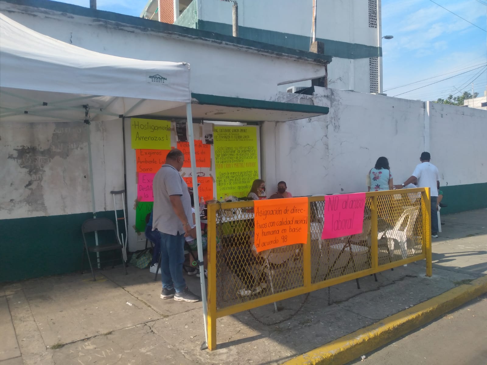 Continúa paro de labores en escuela de Boca del Río