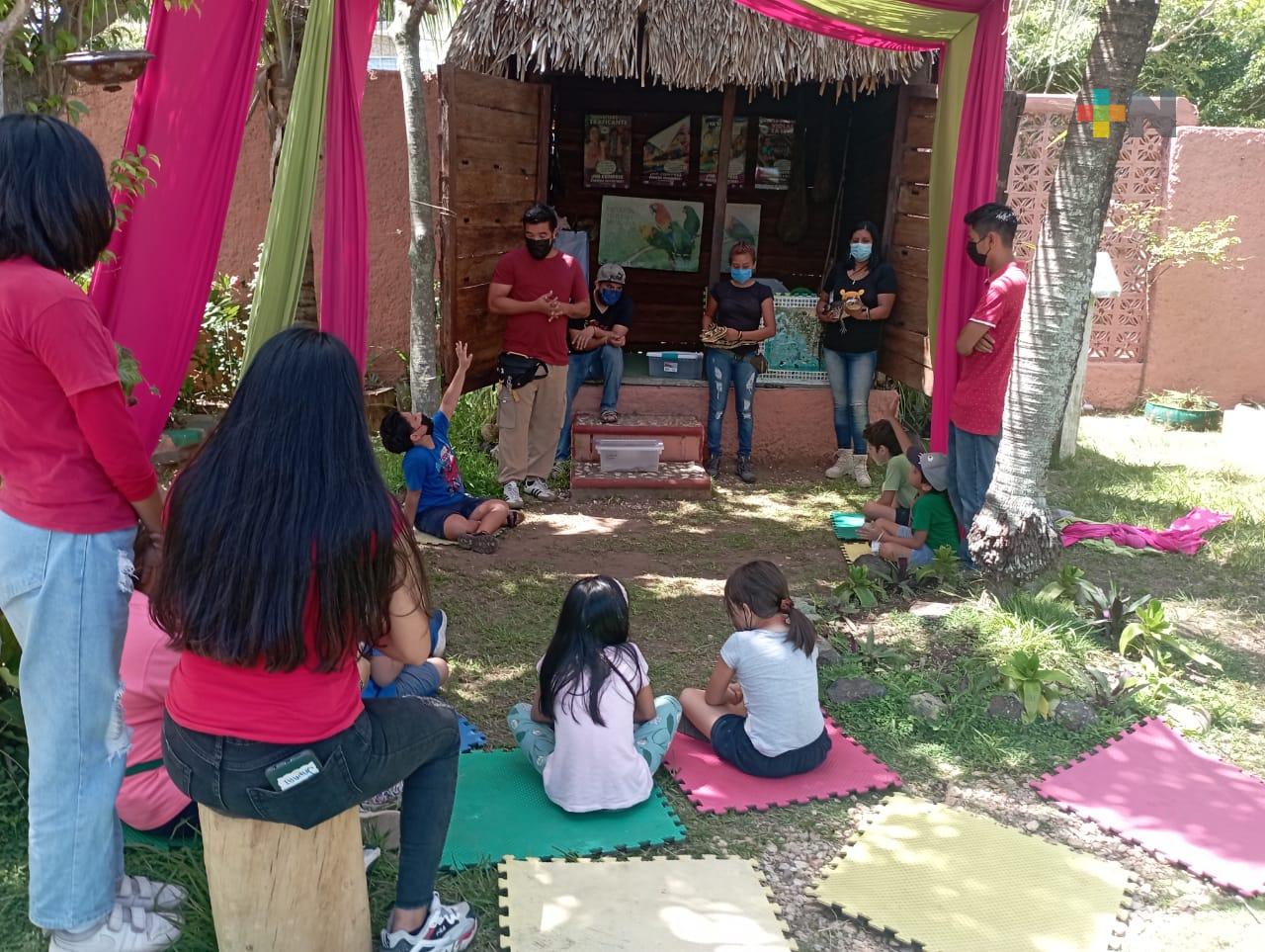 Exhiben serpientes en herpetario «Coatlicue» de Cosoleacaque