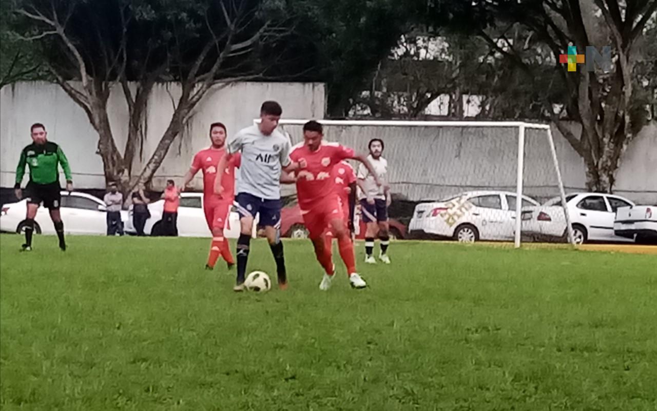 Segob, UV y Coatepec avanzan de ronda en Torneo de Futbol «Copa Interdependencias»