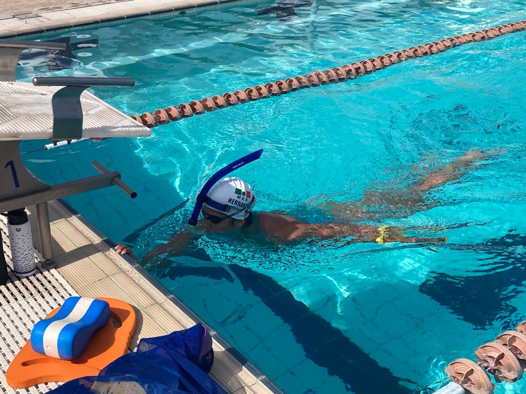 Inicia nadadora Susana Hernández camino al ciclo olímpico París 2024