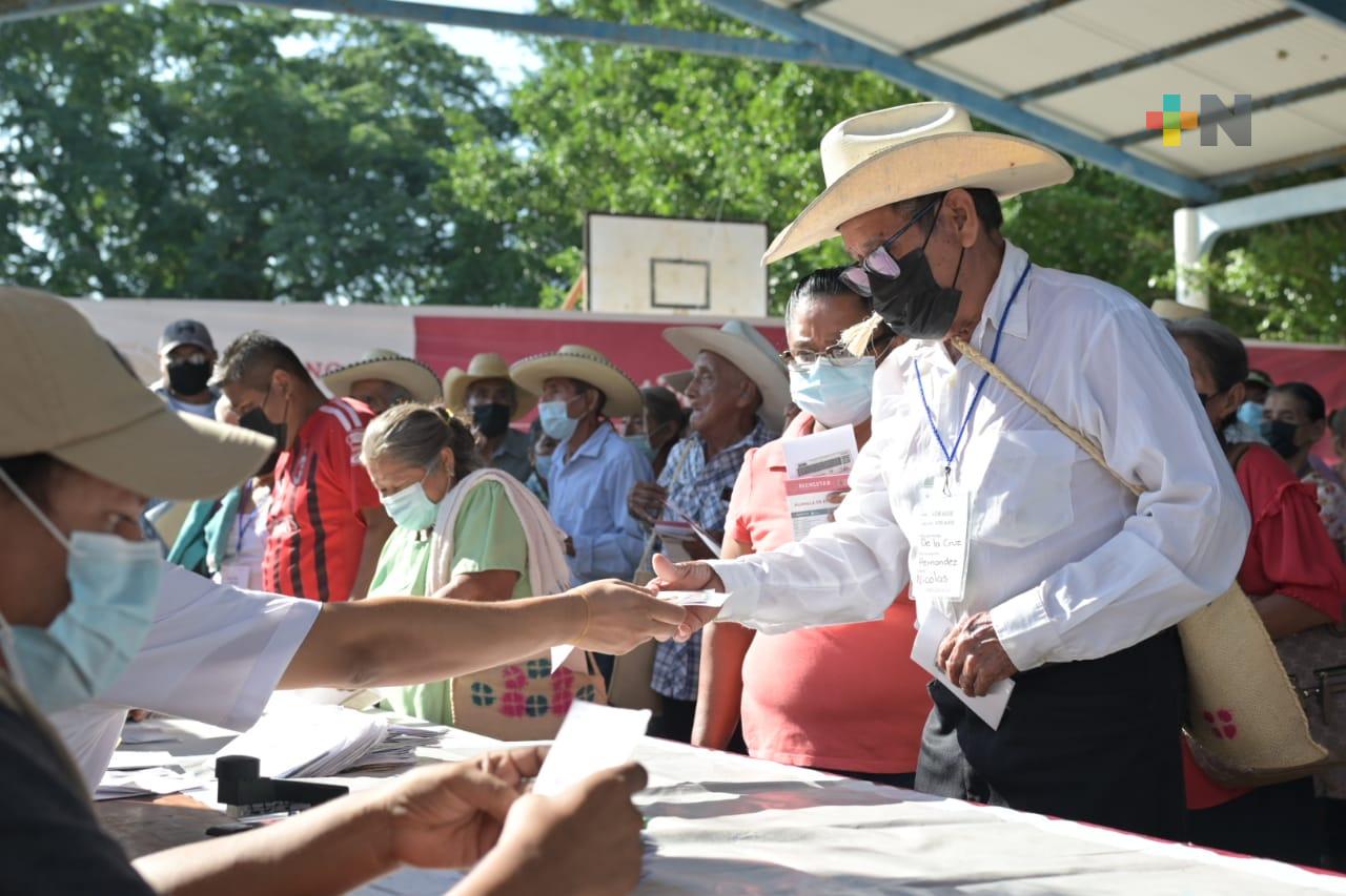 Realizan pago de pensión a adultos mayores en Tantoyuca