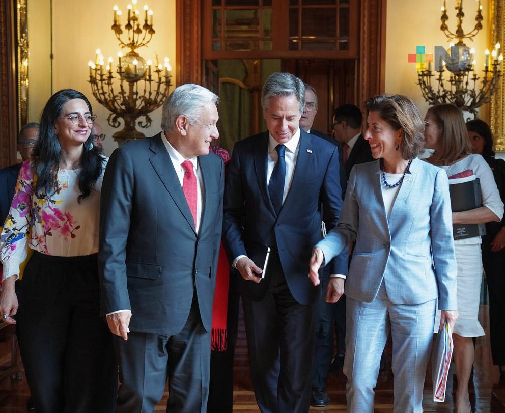Presidente se reúne con secretario de Estado y secretaria de Comercio estadounidense