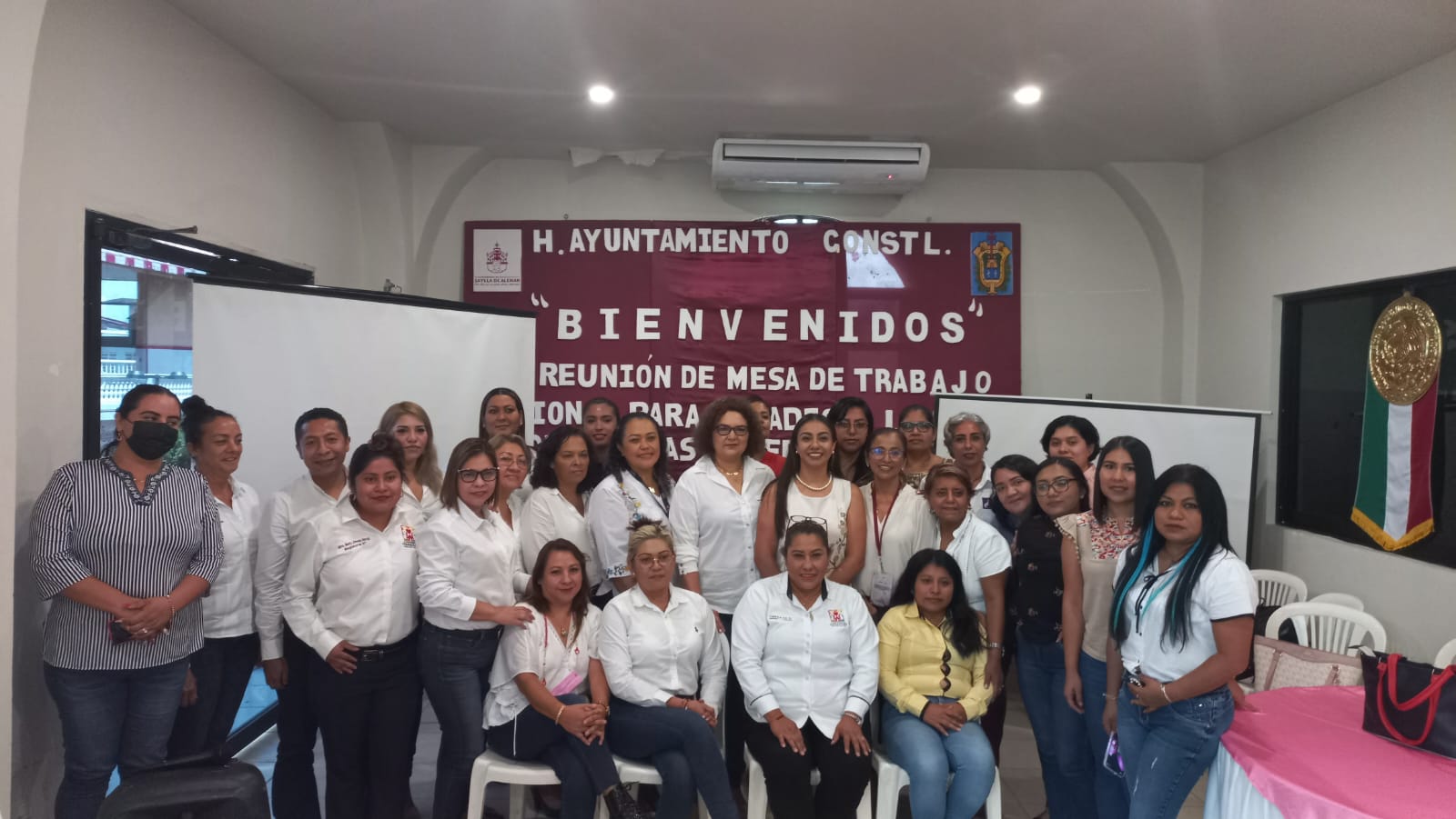 FGE coordina trabajos a favor de las mujeres en la zona sur