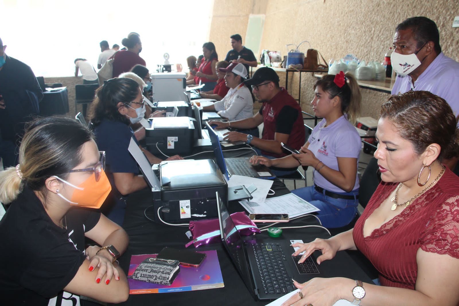 Con Orgullo Veracruzano se da atención descentralizada a los 212 municipios: Cuitláhuac García