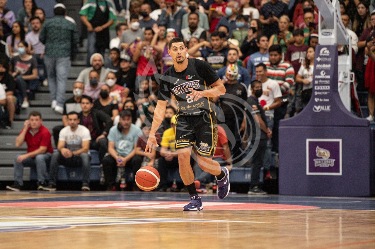 Astros de Jalisco repite la dosis a los Halcones de Xalapa