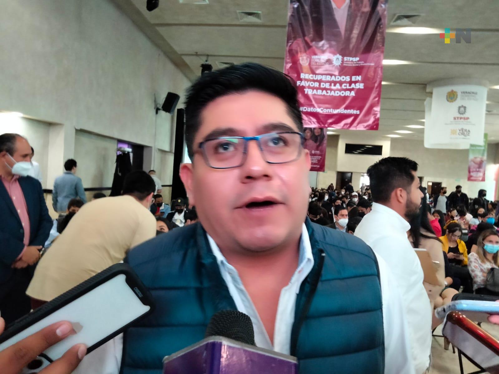 Morena podría recibir a diputados que dejen sus partidos: Esteban Ramírez