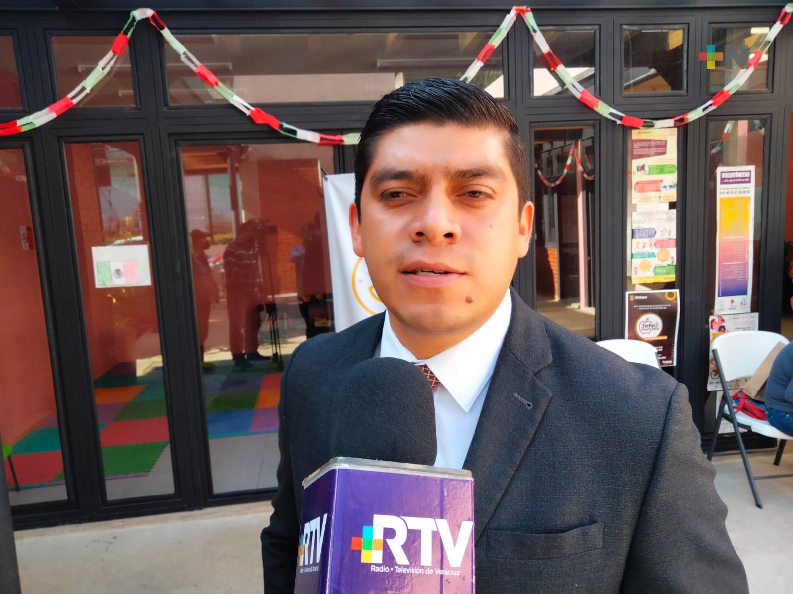 Salarios de funcionarios y empleados, información más solicitada en ayuntamiento xalapeño: regidor