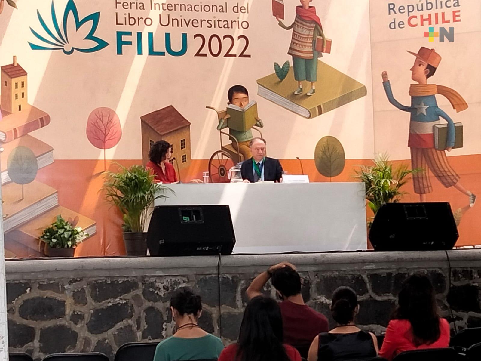 Veracruz, central en organización social y económica de región del Golfo de México: investigador Arturo Alvarado