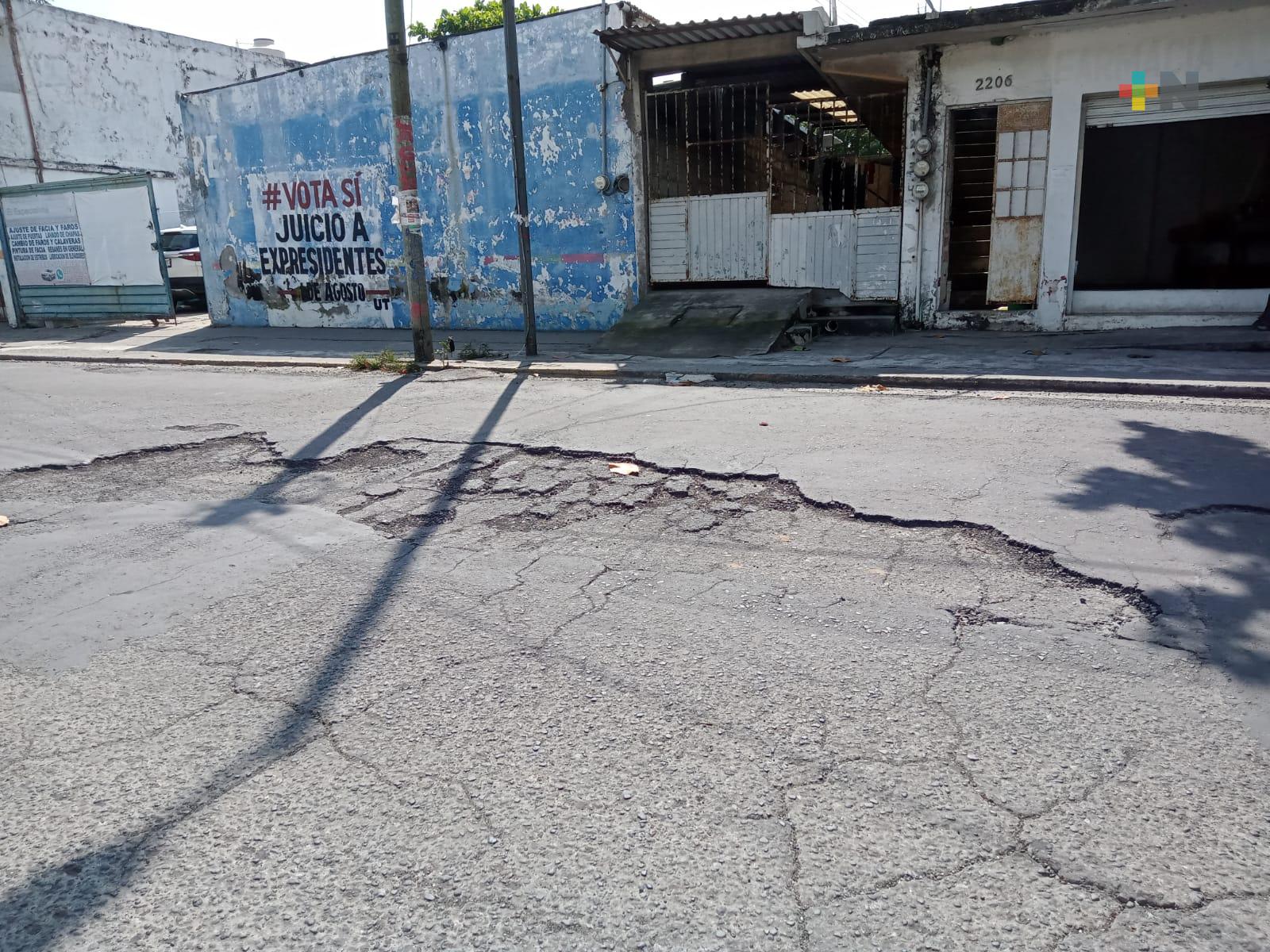 Se quejan conductores por baches en Veracruz puerto
