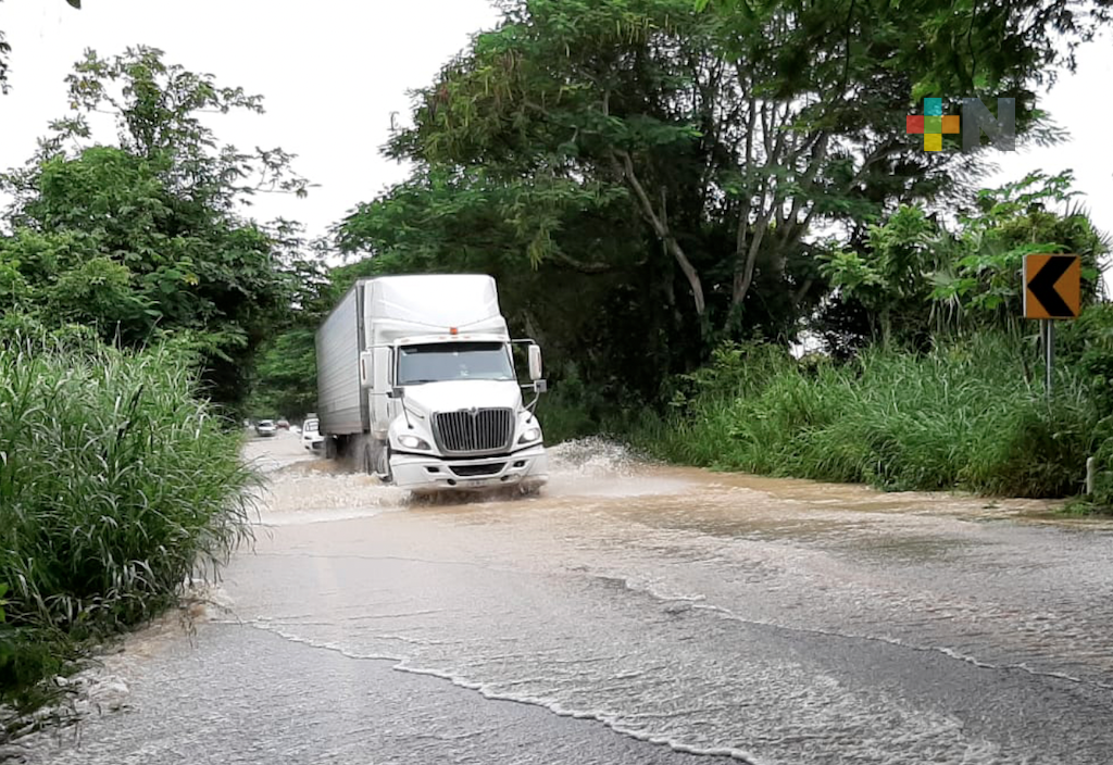 SICT Veracruz pendiente ante fuertes lluvias pronosticadas en próximas horas