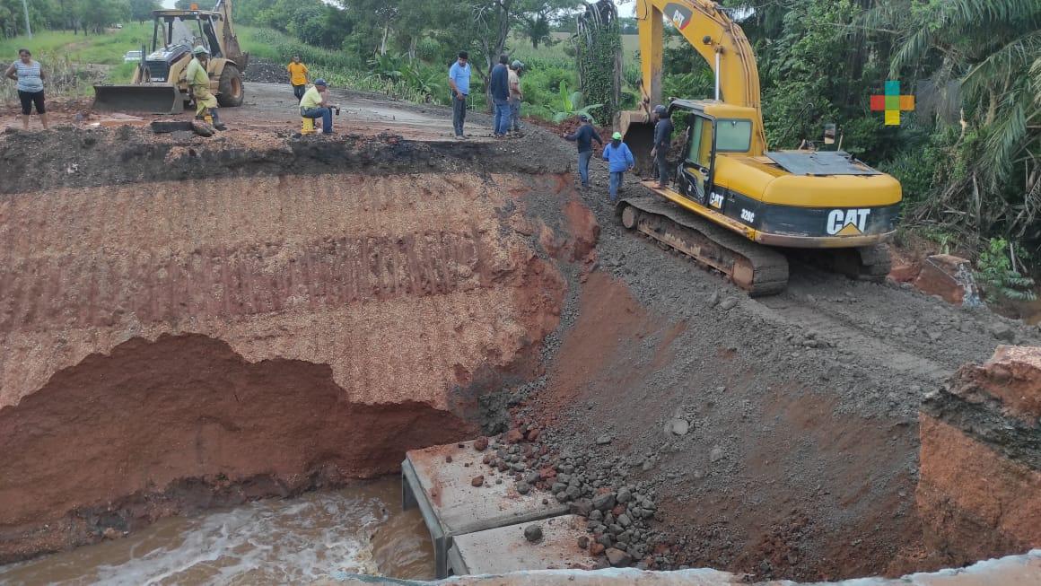 En menos de una semana estará completamente reparada carretera 180