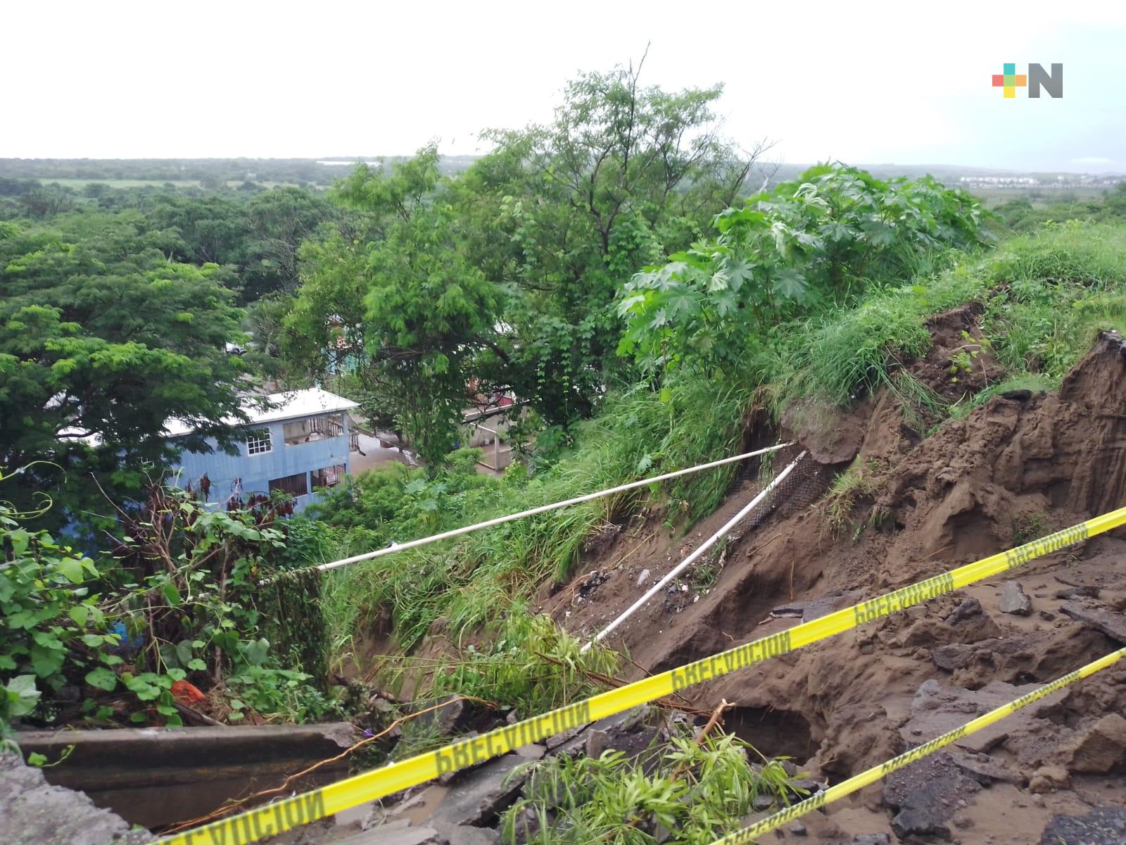 Deslave en fraccionamiento la Herradura de Veracruz genera temor a vecinos