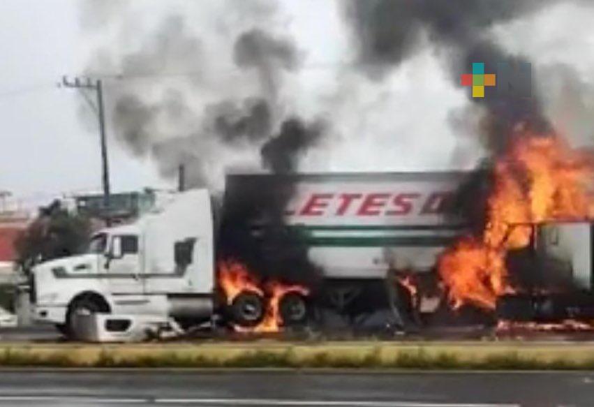 Por incendio de trailer cierran circulación en autopista Xalapa-Veracruz, por «Miradores»: DGTSV