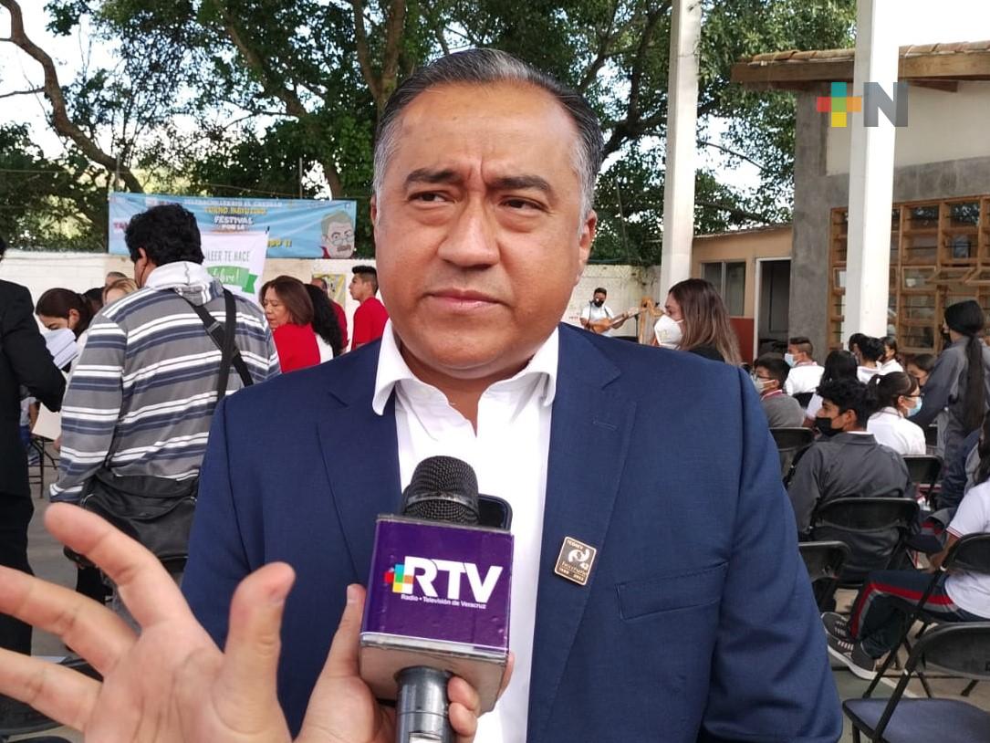 A la baja la deserción escolar en Veracruz: Miguel Uscanga