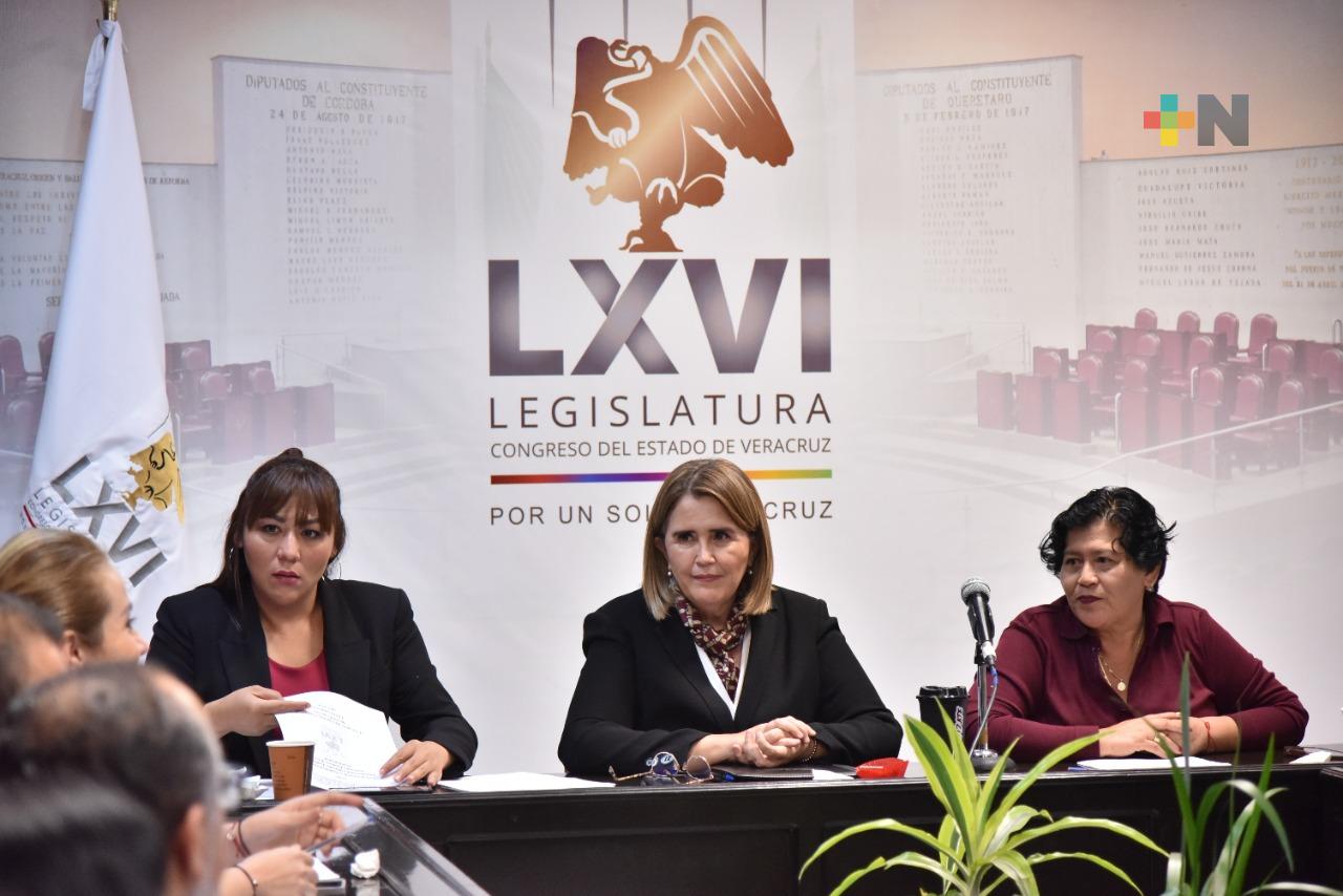 Priorizan Comisiones regularización de predios escolares