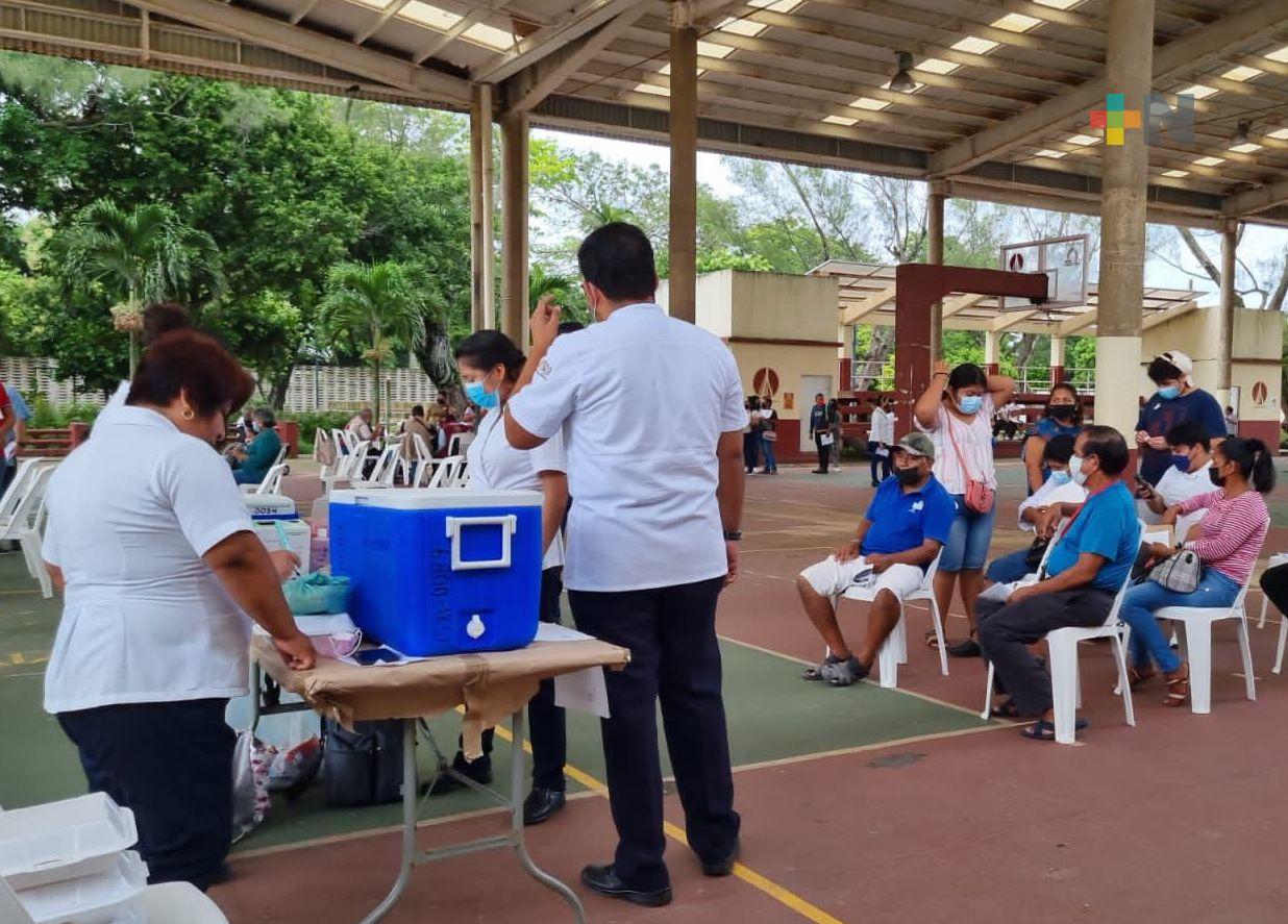 En marcha jornada de vacunación contra Covid-19 en Coatzacoalcos