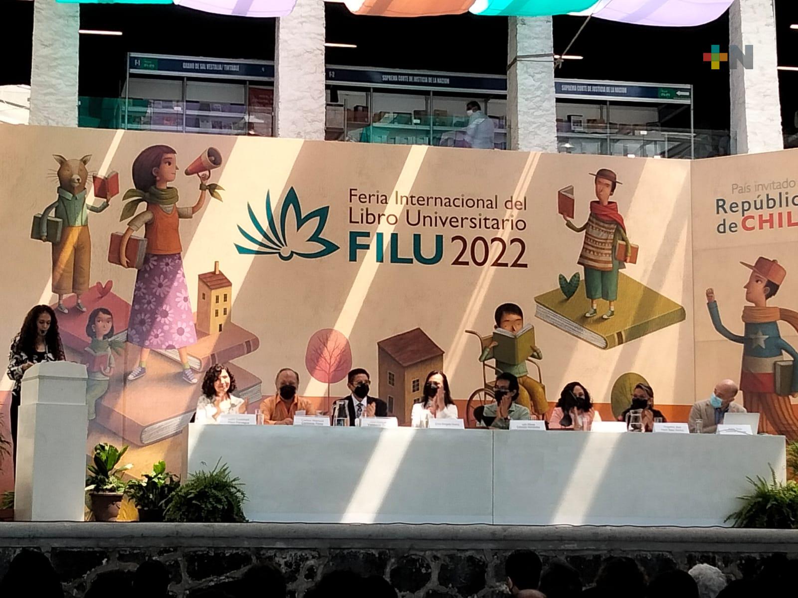 Universidad Veracruzana entregó el premio La Ciencia y El Hombre 2022