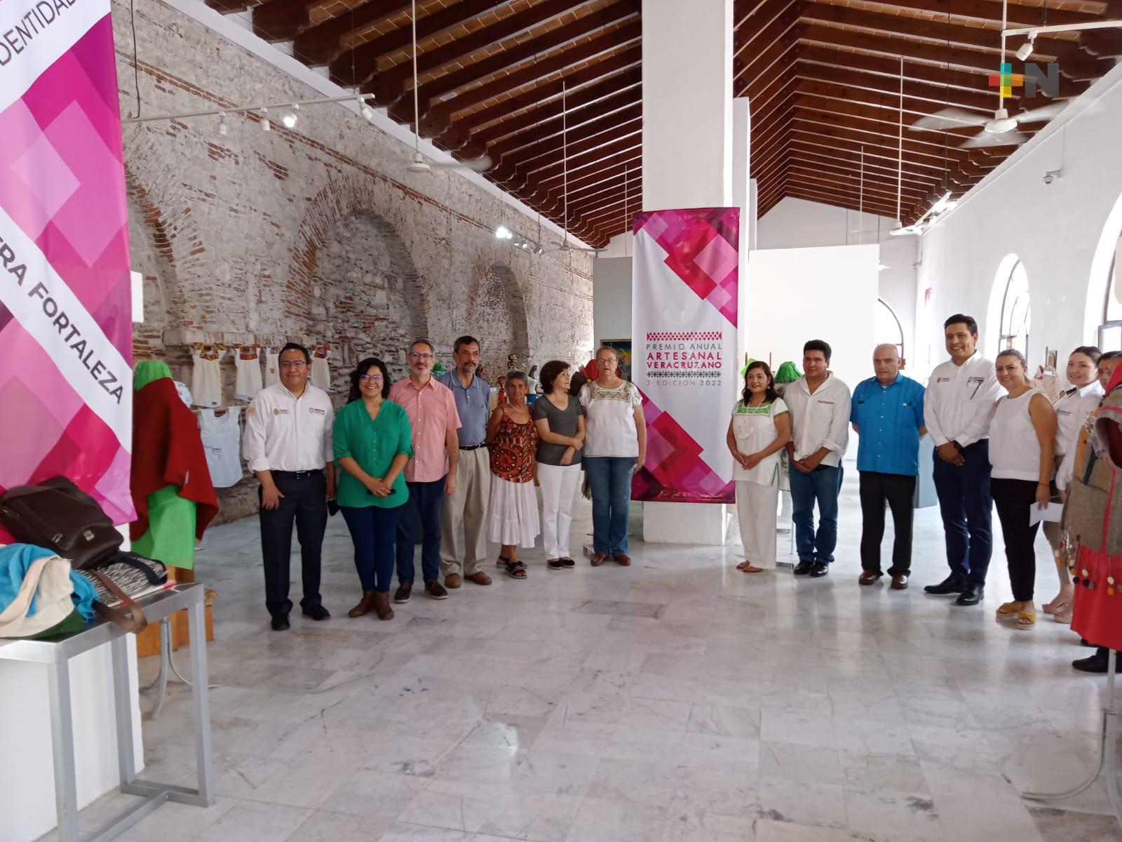 Entregan Premio Anual Artesanal Veracruzano