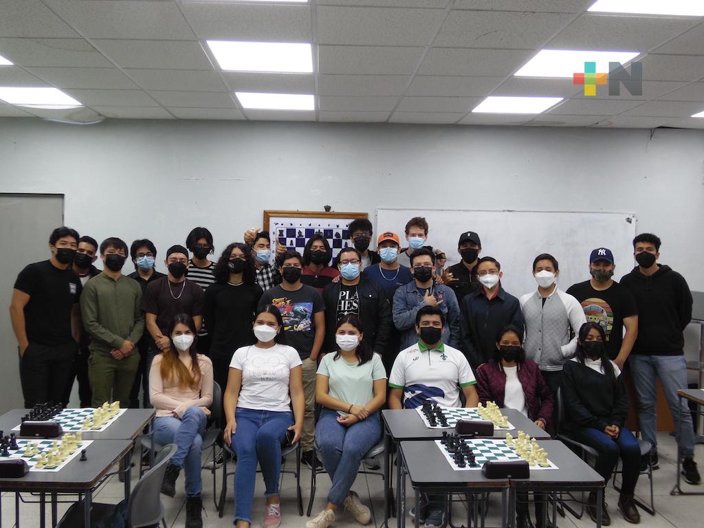 Realizan exitosa Copa Halcón de Ajedrez, en la UV