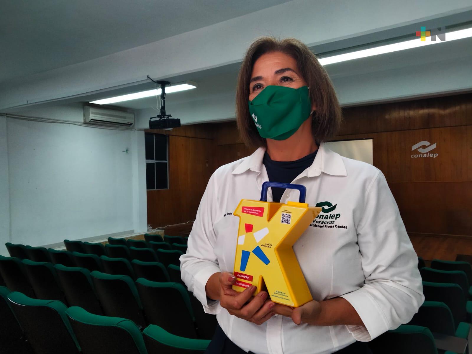 Alumnos del Conalep participan en la colecta «Un kilo de ayuda»