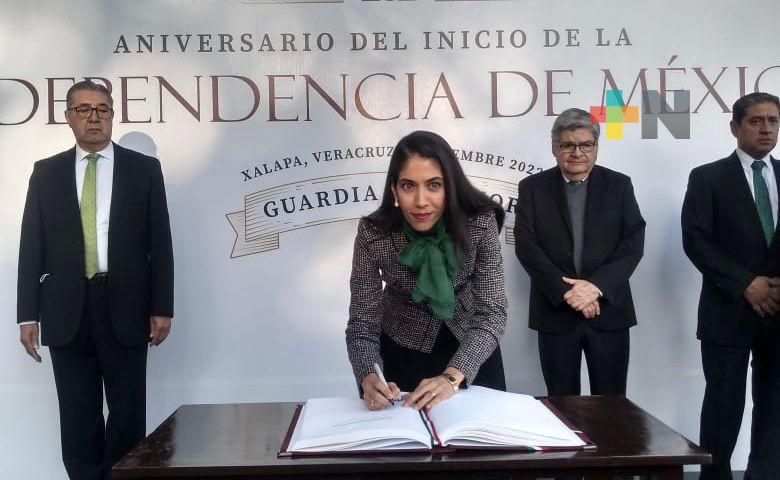 Conducirse con apego a la ley, conmina Hernández Giadáns a servidores públicos de FGE