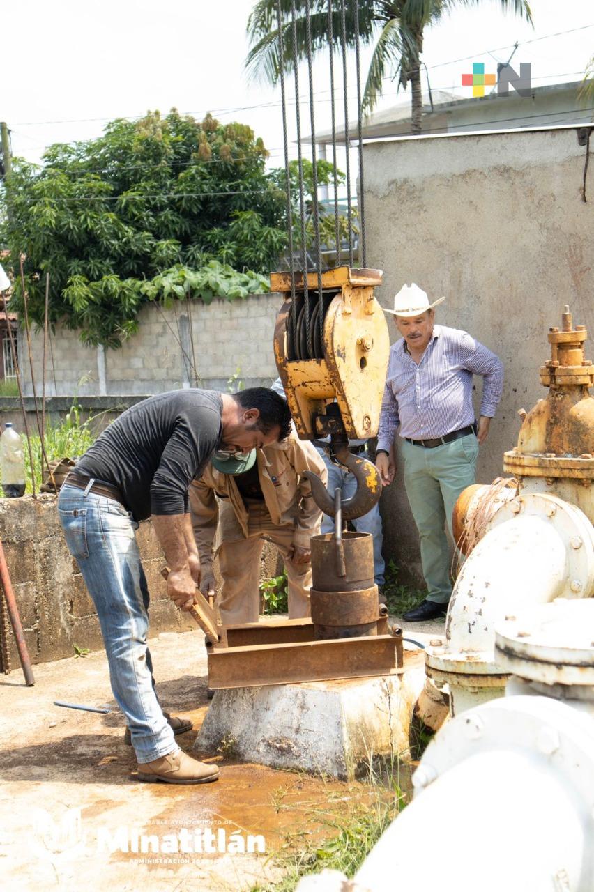 Sustituyen bomba sumergida del pozo 7 en Minatitlán