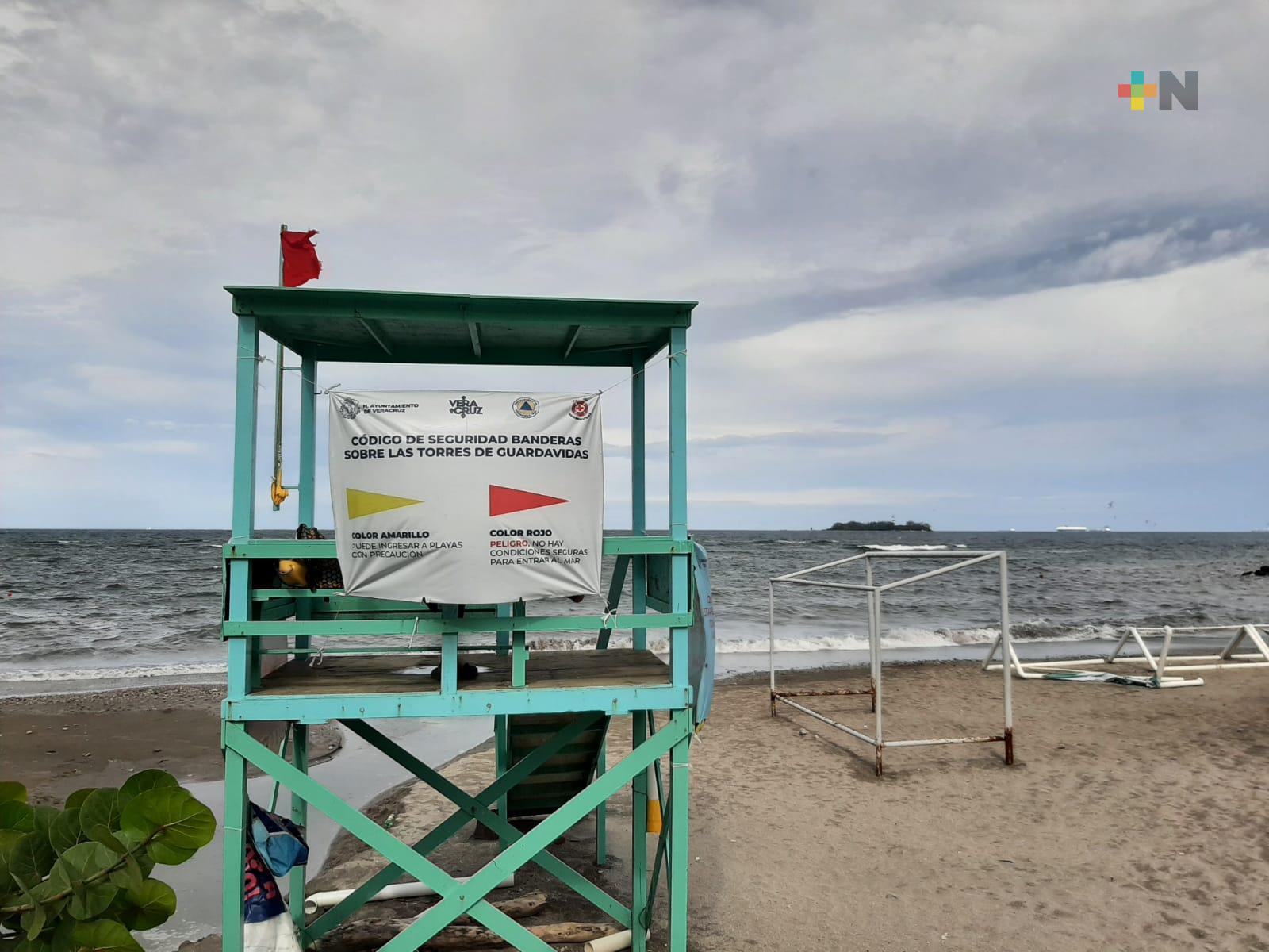 Cerrado a la navegación y al esparcimiento, playas de Veracruz-Puerto