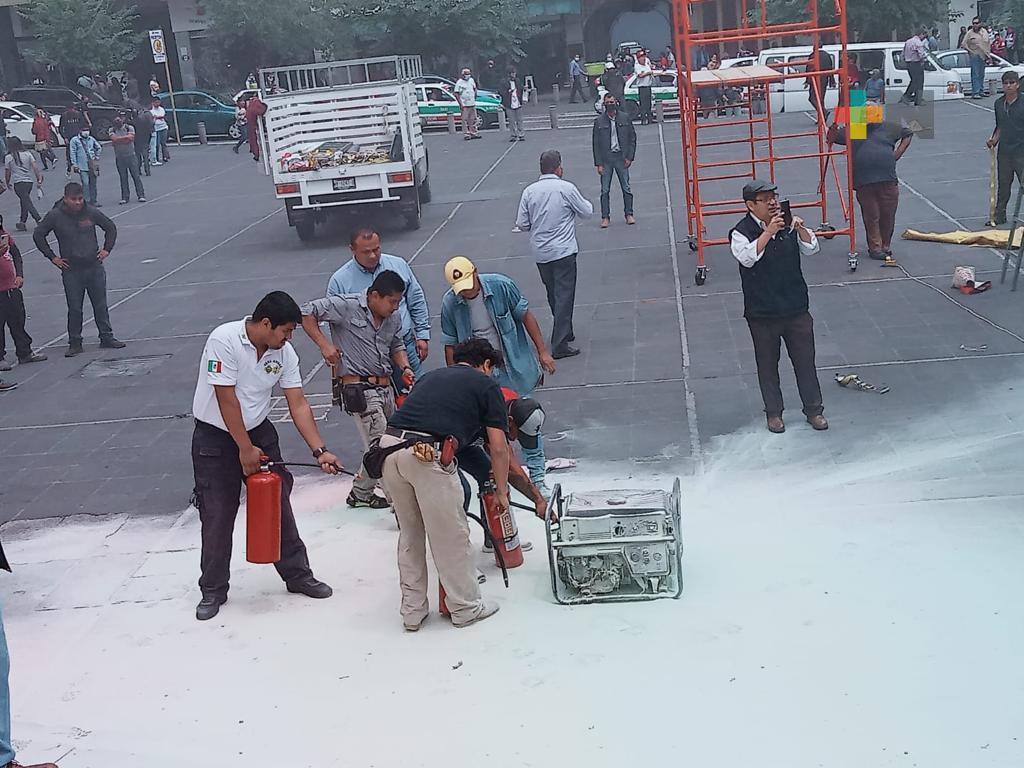 Sin daños mayores por incendio de planta eléctrica en Plaza Lerdo de Xalapa