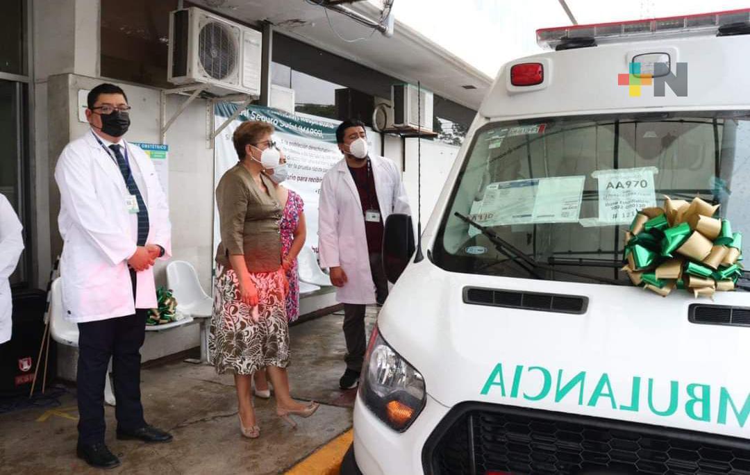 IMSS Veracruz Sur entrega ambulancias y fortalece los servicios de salud
