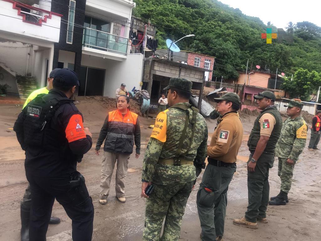 Atienden autoridades inundaciones en el municipio de Alvarado
