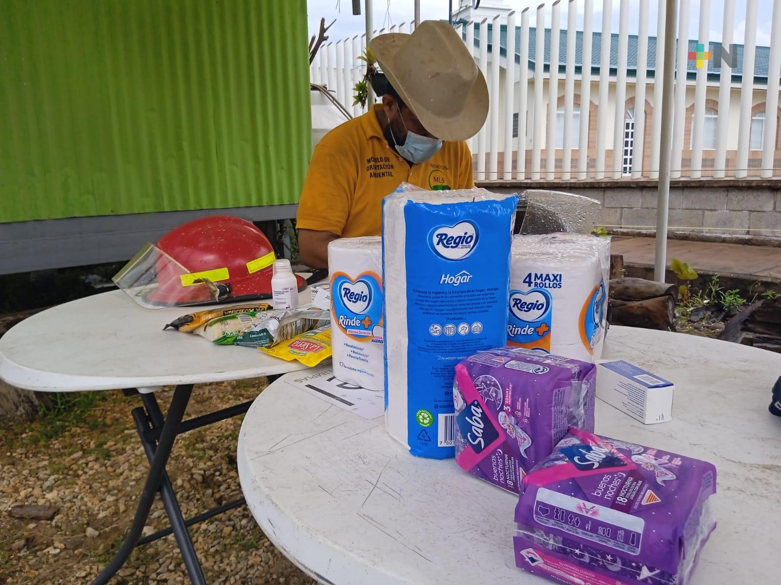 Rescatistas acopian productos para pobladores afectados por inundaciones