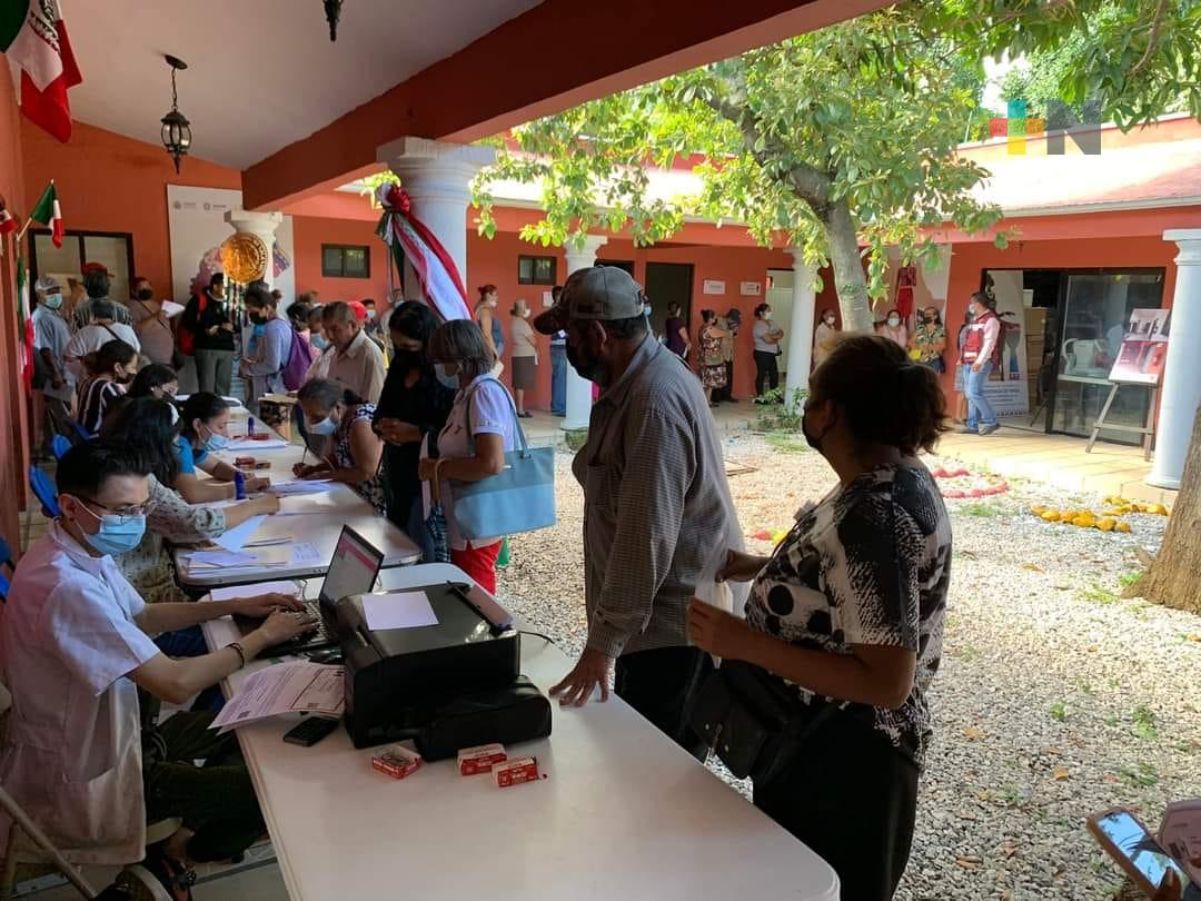 Llega a Yanga la jornada de salud visual