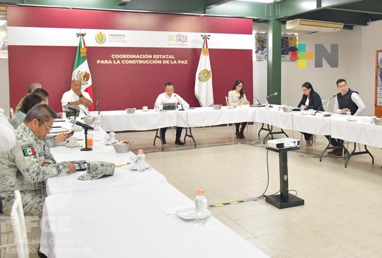 Informa Fiscal General en COESCONPAZ sobre sentencia por violencia familiar equiparada y aprehensión e imputación contra secuestradores