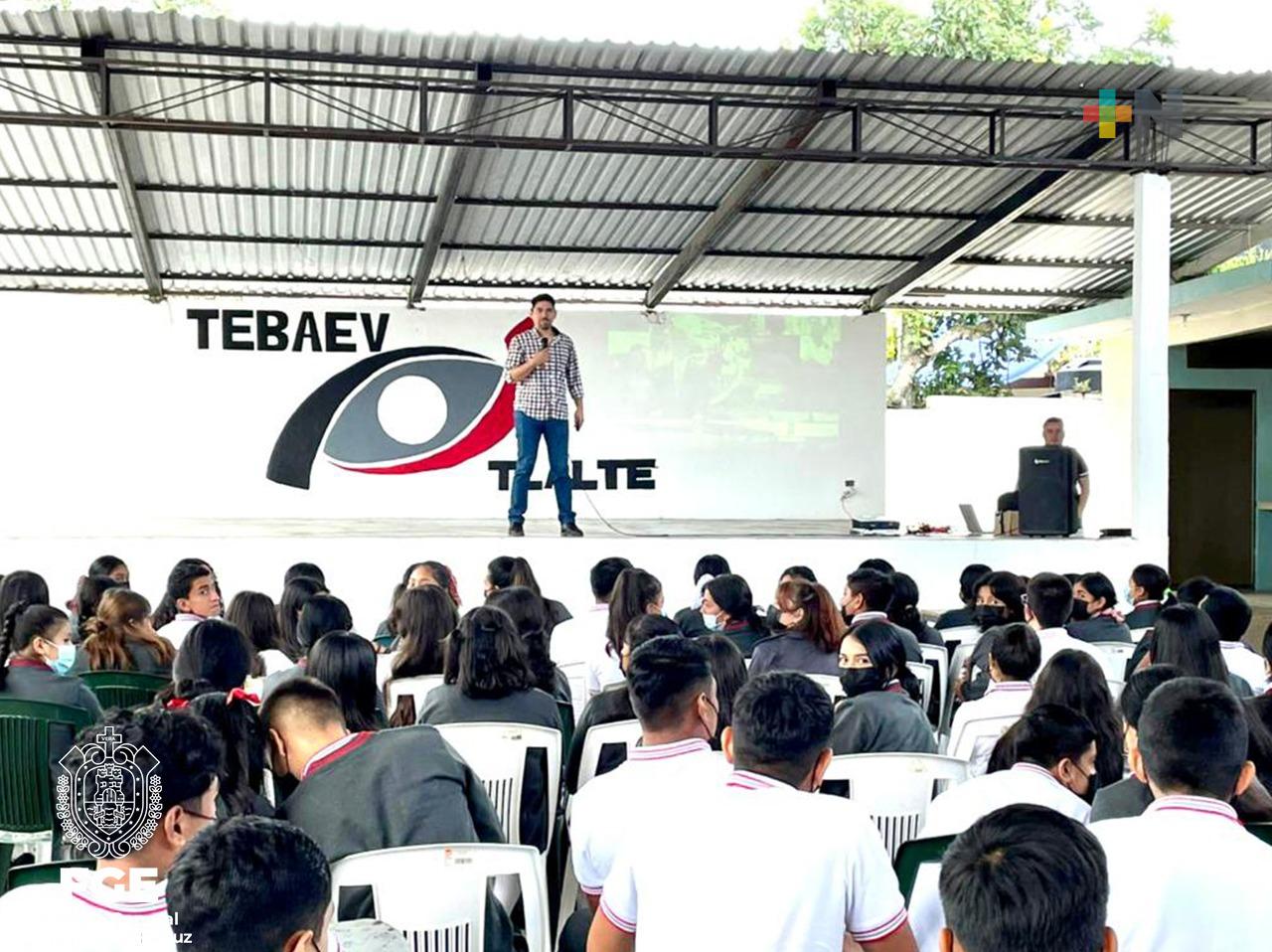 UECS capacita a estudiantes y maestros de Telebachillerato en prevención del engaño telefónico