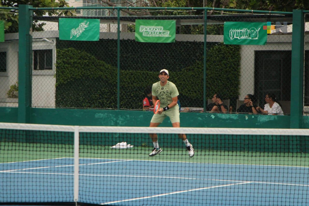 Ramírez y Aramburu avanzan en Torneo Valentín Ruiz Obregón